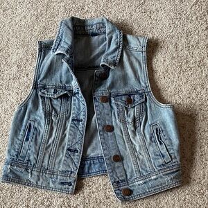 American Eagle Outfitters Light Blue Denim Vest